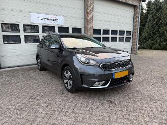 skadebil auto Kia Niro 1.6 GDi Hybrid Automaat Navi Clima 85304 Km NAP ! 2016/10
