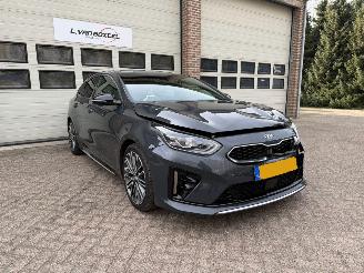 skadebil auto Kia Proceed 1.4 T-GDI GT-Line Automaat Navi Clima Cruise 2019/10