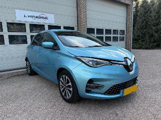 damaged passenger cars Renault Zoé R135 Edition One Koopaccu 52 kWh Navi Clima 54739 Km NAP ! 2020/7
