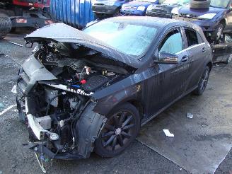 demontáž osobní automobily Mercedes A-klasse  2015/1