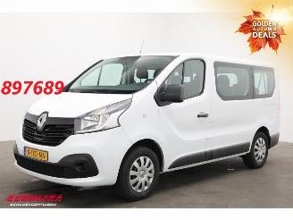 krockskadad bil bedrijf Renault Trafic Passenger 1.6 dCi Expression 9-Persoons Airco Bluetooth 2017/10
