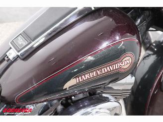 Harley-Davidson  FLHTC Electra Glide picture 12