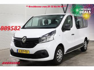 Uttjänta bilar auto Renault Trafic Passenger 1.6 dCi Expression 9-Pers. Airco 2018/5