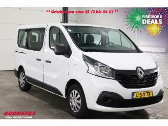 Renault Trafic Passenger 1.6 dCi Expression 9-Pers. Airco picture 2
