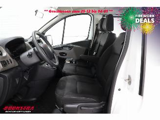 Renault Trafic Passenger 1.6 dCi Expression 9-Pers. Airco picture 8