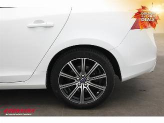 Volvo V-60 2.4 D5 Twin Engine Summum Memory Leder Cruise SHZ AHK picture 12