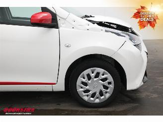 Toyota Aygo 1.0 VVT-i x-play Apple/Android Airo Cruise Camera 57.976 km! picture 5