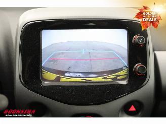 Toyota Aygo 1.0 VVT-i x-play Apple/Android Airo Cruise Camera 57.976 km! picture 22