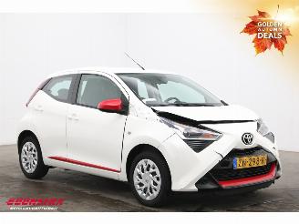 Toyota Aygo 1.0 VVT-i x-play Apple/Android Airo Cruise Camera 57.976 km! picture 2