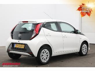 Toyota Aygo 1.0 VVT-i x-play Automaat Airco Camera Bluetooth 18.414 km!! picture 3