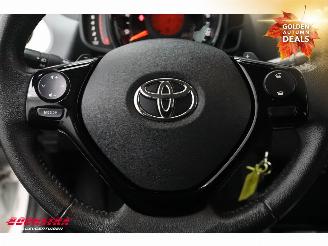 Toyota Aygo 1.0 VVT-i x-play Automaat Airco Camera Bluetooth 18.414 km!! picture 13
