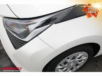 Toyota Aygo 1.0 VVT-i x-play Automaat Airco Camera Bluetooth 18.414 km!! picture 5