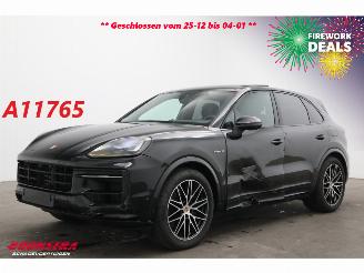 damaged passenger cars Porsche Cayenne 3.0 E-Hybrid Pano Bose ACC Memory 360° Sport Chrono 3.038 km! 2025/6