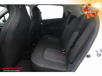 Renault Zoé R90 Intens 41 kWh (ex Accu) Navi Clima Cruise PDC 74.996 km! picture 11