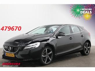krockskadad bil auto Volvo V-40 2.0 T3 Aut. Nordic+ Pano LED Memory Leder Camera SHZ 2017/11