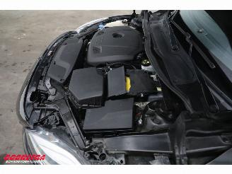 Volvo V-40 2.0 T3 Aut. Nordic+ Pano LED Memory Leder Camera SHZ picture 10