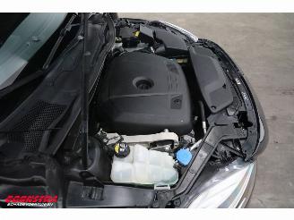 Volvo V-40 2.0 T3 Aut. Nordic+ Pano LED Memory Leder Camera SHZ picture 8