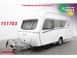 krockskadad bil caravan Eriba  Nova 425 Mover Dwarsbed 2015/6