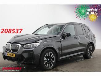 krockskadad bil auto BMW iX3 Executive M-sport Pano ACC Leder Navi SHZ AHK 2021/12