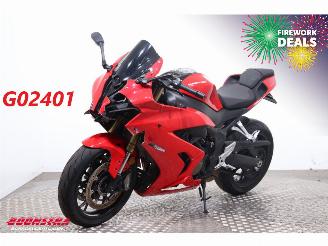 krockskadad bil motor   SRK 800 RR ABS LED Bluetooth 2024/4