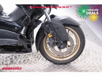 Yamaha  X-Max 125 LED 11.276 km! picture 17