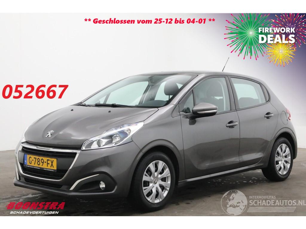 Peugeot 208 1.2 PureT. Signature Navi Camera Carplay Airco Cruise