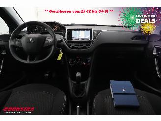 Peugeot 208 1.2 PureT. Signature Navi Camera Carplay Airco Cruise picture 12
