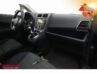 Toyota Verso S 1.3 VVT-i Aspiration Pano Navi Clima Orig NL. 81.374km! picture 12