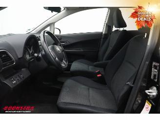 Toyota Verso S 1.3 VVT-i Aspiration Pano Navi Clima Orig NL. 81.374km! picture 15