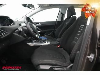 Peugeot 308 1.6 THP Première Pano Navi Xenon Clima Cruise picture 15