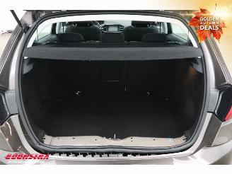 Peugeot 308 1.6 THP Première Pano Navi Xenon Clima Cruise picture 26