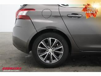 Peugeot 308 1.6 THP Première Pano Navi Xenon Clima Cruise picture 11