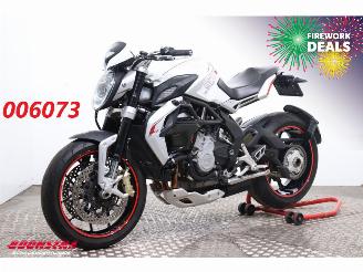 begagnad bil motor MV Agusta Brutale Dragster 800 ABS Lap Timer Quickshift 19.101 km! 2015/3
