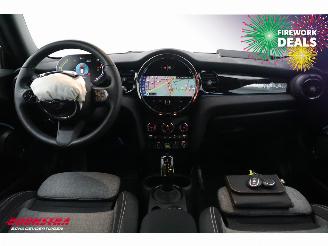 Mini Cooper SE Camden Edition 33 kWh LED Navi Clima Cruise SHZ PDC picture 15