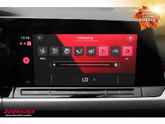 Volkswagen Golf 1.0 TSI Life LED ACC Memory Virtual H/K picture 23