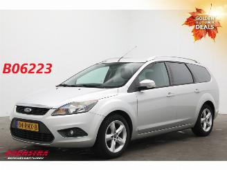 skadebil auto Ford Focus 1.6 Comfort Airco Cruise Bluetooth 2011/6