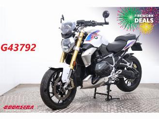 krockskadad bil motor BMW  R 1250 R 3X Pakket Cruise Heizgriffe LED 15.188 km! 2020/11