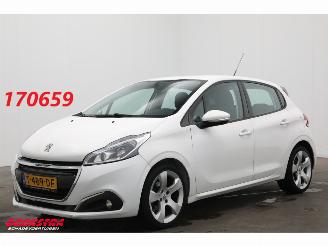 Coche accidentado Peugeot 208 1.6 BlueHDi 5-DRS Access Navi Airco Cruise PDC 153.685 km! 2017/11