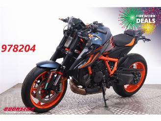 krockskadad bil motor KTM  1290 SuperDuke R ABS Austin Racing Quickshift Wheelie Contr. Launch Contr. Cruise Heizgriffe 2023/3