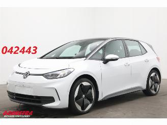Damaged car Volkswagen ID.3 Pro S 77 kWh 360° ACC LRHZ SHZ 1.750 km! 2025/6