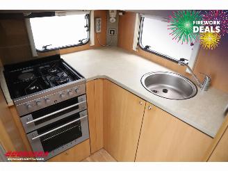 Swift  Charisma 220 BY 2006 Oven picture 12