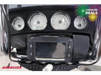 Harley-Davidson  FLHX Street Glide LED Cruise Radio picture 17