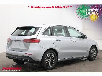 Mercedes B-klasse 200 7G-Tronic LED ACC Navi Clima Camera SHZ LRHZ 11.199 km! picture 3