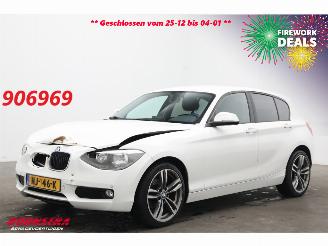 Vaurioauto  passenger cars BMW 1-serie 116i 5-DRS Navi Bluetooth Airco PDC SHZ 2014/9