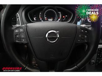 Volvo V-40 Cross Country 2.0 D2 Aut. Kinetic Navi Airco Cruise picture 11