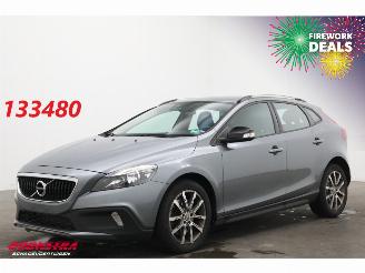 skadebil bedrijf Volvo V-40 Cross Country 2.0 D2 Aut. Kinetic Navi Airco Cruise 2017/3