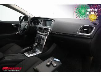 Volvo V-40 Cross Country 2.0 D2 Aut. Kinetic Navi Airco Cruise picture 5