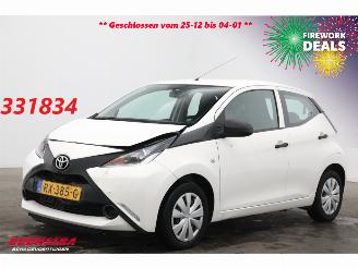 uszkodzony samochody osobowe Toyota Aygo 1.0 VVT-i x-fun Airco Bluetooth Cruise 80.608 km! 2018/2