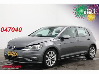 Voiture accidenté Volkswagen Golf 1.5 TSI Highline ACC Virtual Navi Clima PDC 2018/11