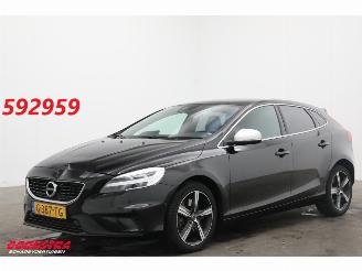 Auto incidentate Volvo V-40 1.5 T3 Aut. R-Design LED H/K Navi Clima Cruise Camera SHZ 91.709 km! 2019/12